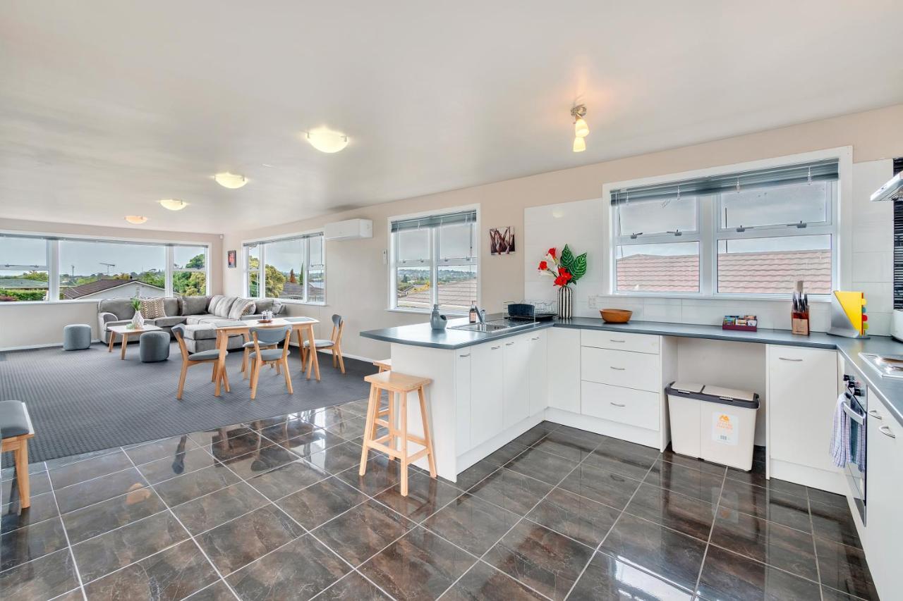 Fabulous Three Bedroom Home In Pakuranga Auckland Zewnętrze zdjęcie